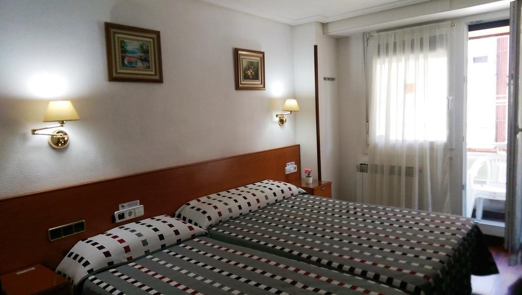 Pension Araba Vitoria-Gasteiz Zimmer foto